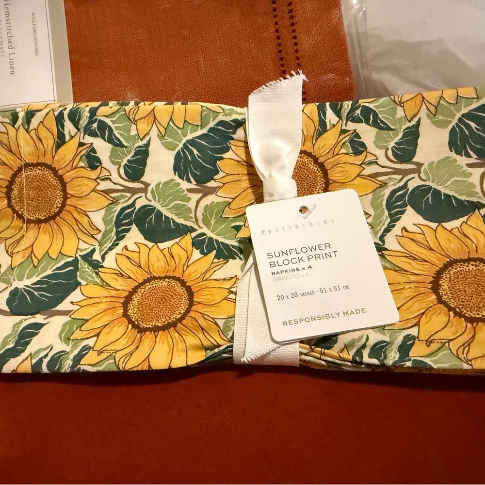 New Pottery Barn Sunflower Block Print Napkins, 100% Organic Cotton, S/4 20”